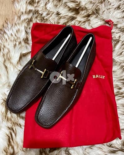 BALLY shoes brand new with bill and box size 43.5