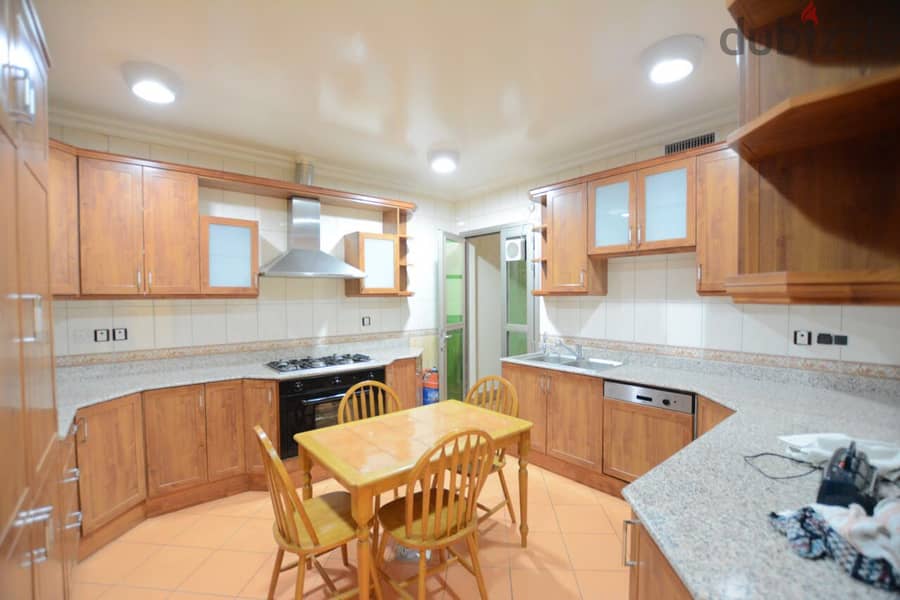 4 BR in Salwa 1