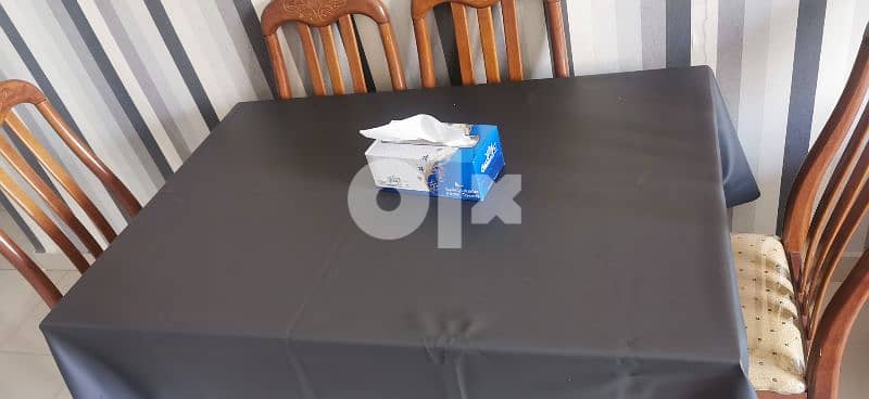 Dining Table (6 seater) 2