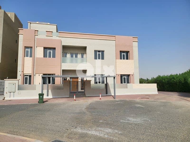 Lexury apartment 4 bedrooms 4 bathrooms Kheiran city 4