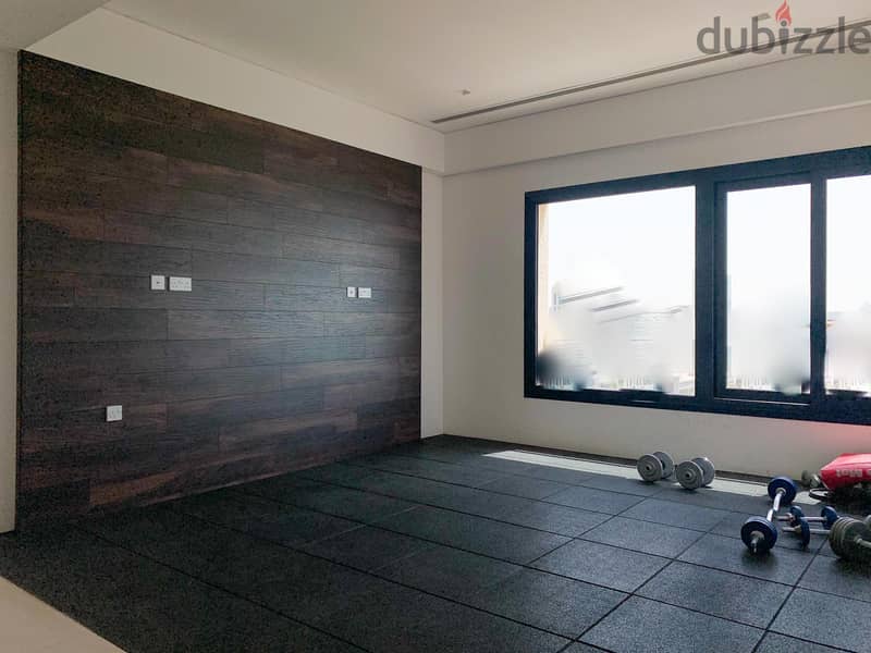 3BR apt in Salmiya with beach view 1