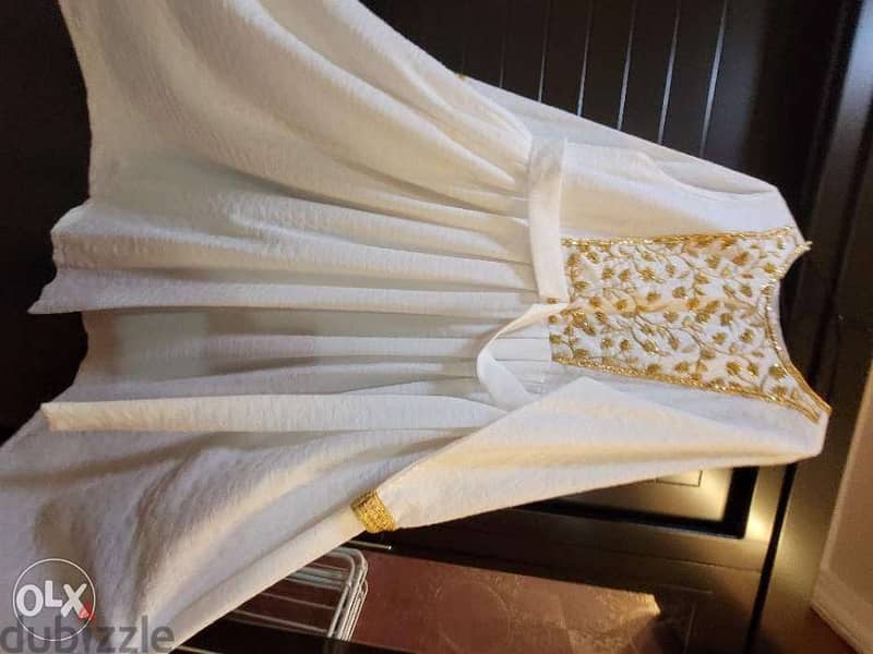 Preloved White gown with golden sequence work 1