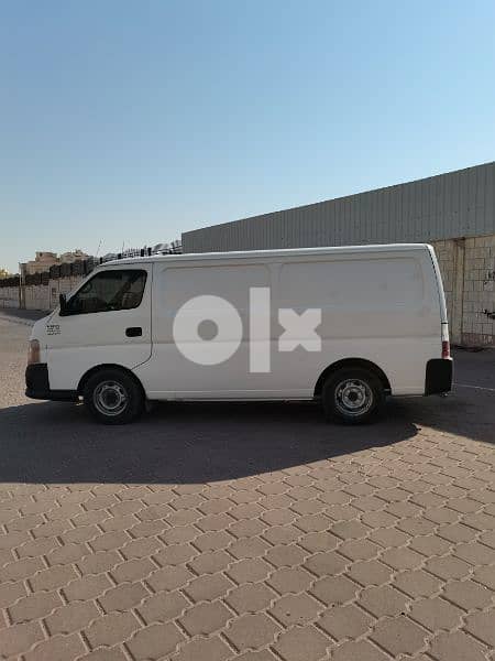 Nissan Urvan Van 2010 (Box) 2