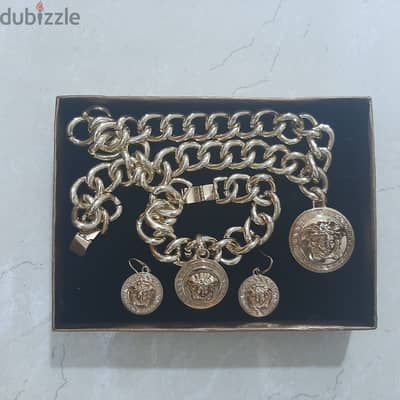 Versace set طقم فرزاتشي