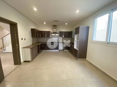 spacious duplex with balcony in abu fatira