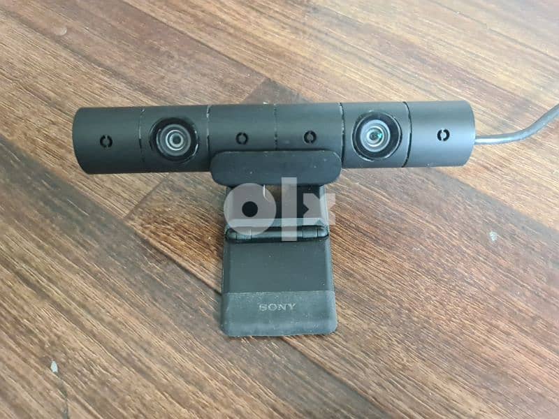 Sony ps4 round camera with stand for sale 0