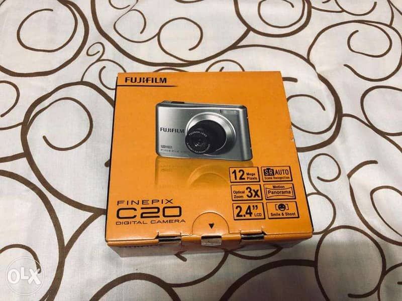 Fujifilm C20 Digital Camera 1