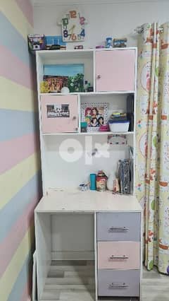 Kids Study Table for SALE - 25kd