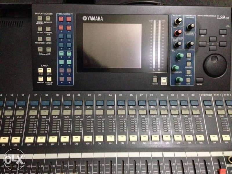 Yamaha LS9 32ch digital mixer like new 0