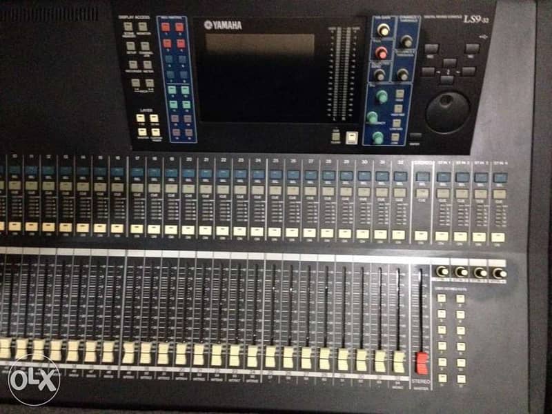 Yamaha LS9 32ch digital mixer like new 1