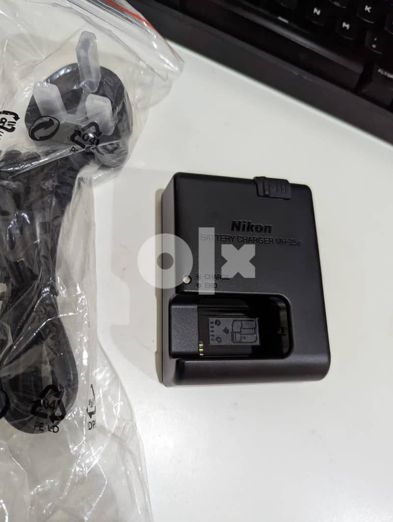 New - Nikon MH-25a Quick Charger For Nikon D7100 / D610 / D810 1